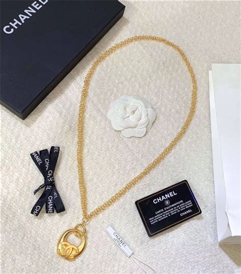 coco chanel necklace replica uk|Chanel necklace knockoff.